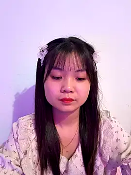 Maeve2k5 online show from 09.27.25