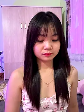 Maeve2k5 online show from 10.08.25