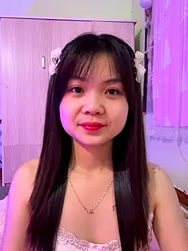 Maeve2k5 online show from 10.08.25