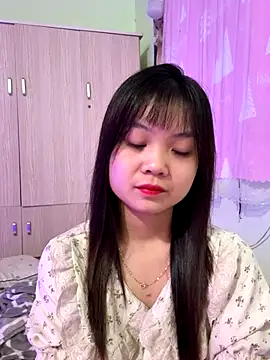 Maeve2k5 online show from 10.10.25