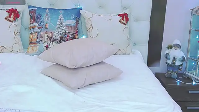 VioletUmi online show from 12.25.24