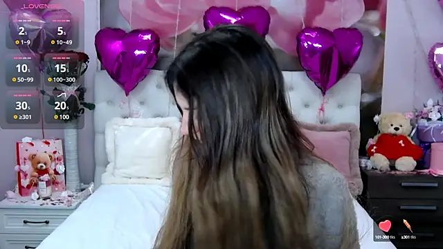 VioletUmi online show from 02.11.25