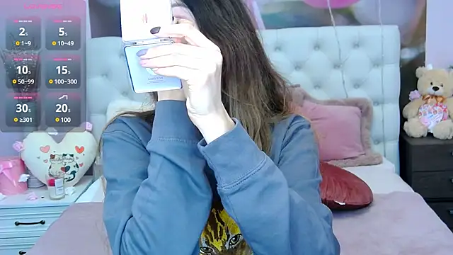 VioletUmi online show from 03.07.25