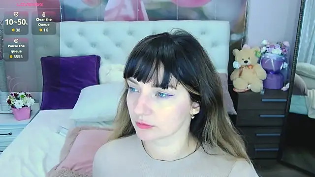 VioletUmi online show from 09.30.25