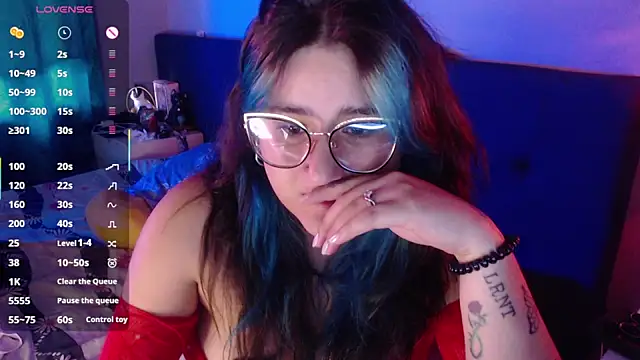 Snapshot of luna_palmerau chatting on 07.07.26 luna palmerau online show from 07.07.26
