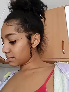 Snapshot of Laanegraofficial_ chatting on 01.19.25 Laanegraofficial online show from 01.19.25