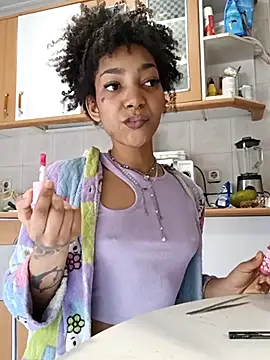 Snapshot of Laanegraofficial_ chatting on 03.19.25 Laanegraofficial online show from 03.19.25