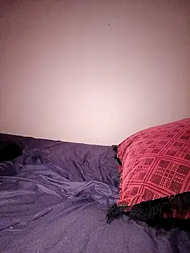 Snapshot of devepole chatting on 11.21.25 devepole online show from 11.21.25