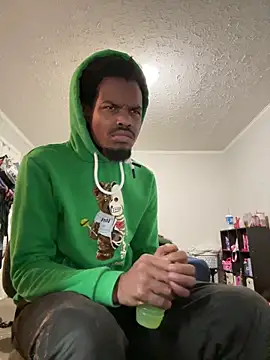 Snapshot of zerodaddydom chatting on 01.05.25 zerodaddydom online show from 01.05.25