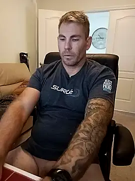 snakecharmer20000 online show from 10.16.25