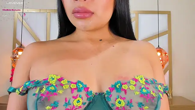 Snapshot of CarolineMaldonado chatting on 02.21.25 CarolineMaldonado online show from 02.21.25