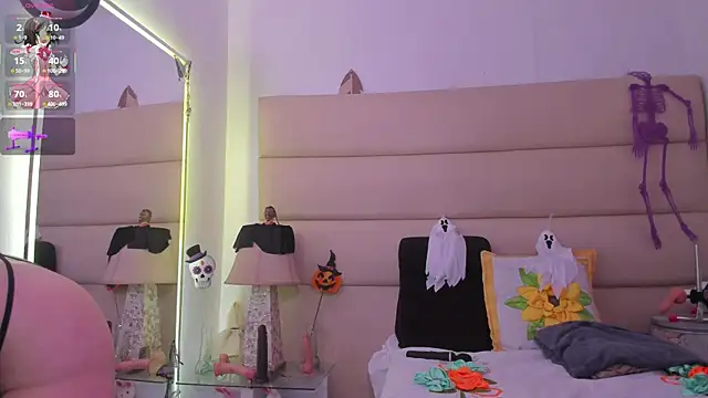 Snapshot of avatomas_02 chatting on 10.18.25 avatomas 02 online show from 10.18.25