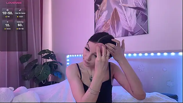 Veronica leal online show from 03.28.26