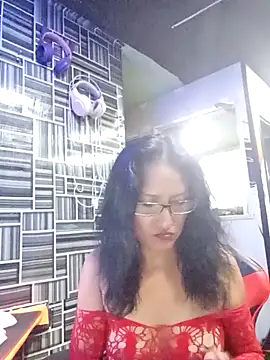 Snapshot of AdelinaMiran90 chatting on 09.11.25 AdelinaMiran90 online show from 09.11.25