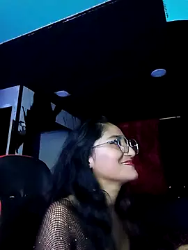 AdelinaMiran90 online show from 10.22.25