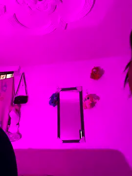 Lina10 online show from 11.14.25