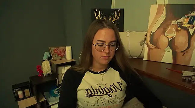 Snapshot of luxie_milady chatting on 12.20.24 luxie milady online show from 12.20.24