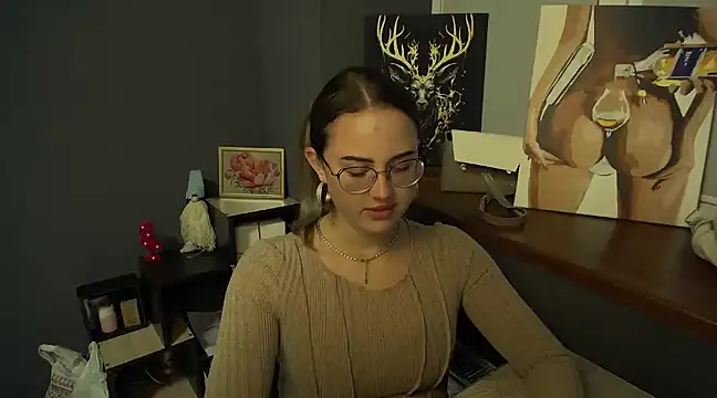 Snapshot of luxie_milady chatting on 01.25.25 luxie milady online show from 01.25.25