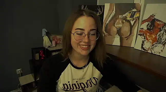 Snapshot of luxie_milady chatting on 03.13.25 luxie milady online show from 03.13.25