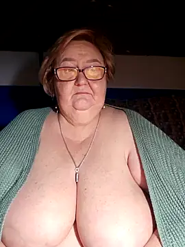 Snapshot of Awn290668 chatting on 09.15.25 Awn290668 online show from 09.15.25