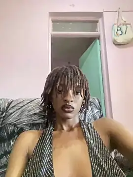 Snapshot of Tee_babygirl1 chatting on 01.03.25 Tee babygirl1 online show from 01.03.25