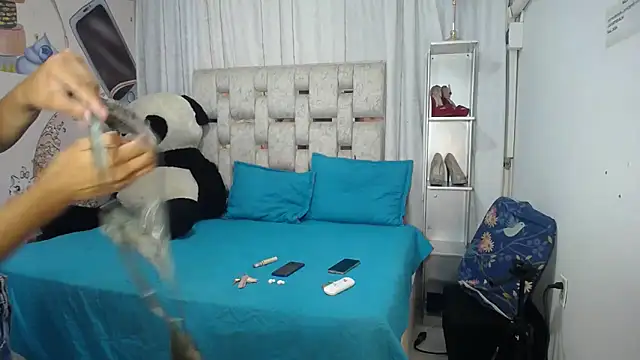 EMMA SWEETT1 online show from 11.13.25