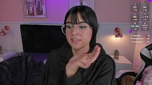 Snapshot of naoko_kirino chatting on 02.28.25 naoko kirino online show from 02.28.25