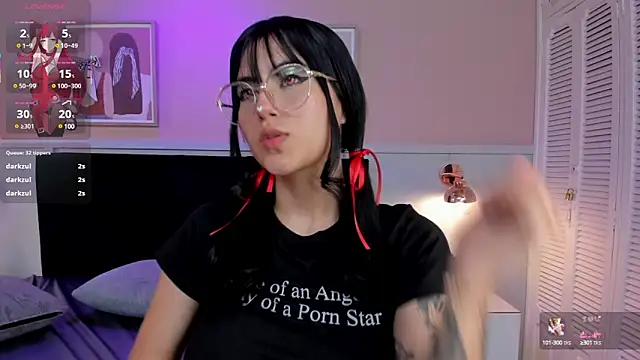 Snapshot of naoko_kirino chatting on 03.07.25 naoko kirino online show from 03.07.25