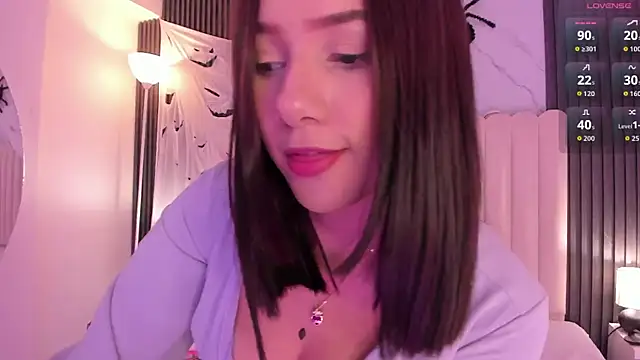 Snapshot of KatDreams_ chatting on 10.11.25 KatDreams online show from 10.11.25