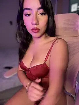 Snapshot of veronicaapink chatting on 03.12.25 veronicaapink online show from 03.12.25