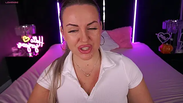 KiraCandyS online show from 11.07.25