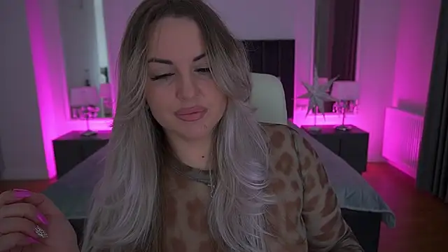 KiraCandyS online show from 02.19.26