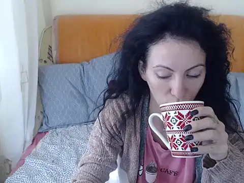 Emmatoo online show from 10.31.25