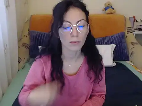 Emmatoo online show from 12.01.25