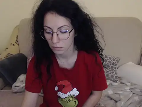 Snapshot of Emmatoo chatting on 02.18.26 Emmatoo online show from 02.18.26