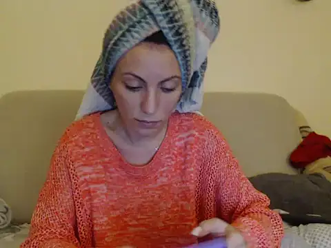 Snapshot of Emmatoo chatting on 02.22.26 Emmatoo online show from 02.22.26