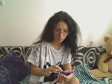 Emmatoo online show from 04.04.26