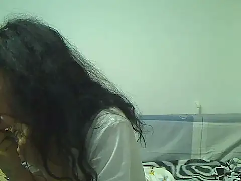 Emmatoo online show from 04.07.26