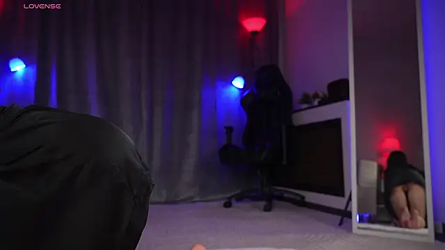 Amely Young online show from 03.06.26