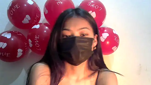 Snapshot of lusty_luxmi chatting on 02.08.25 lusty luxmi online show from 02.08.25