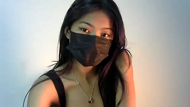 Snapshot of lusty_luxmi chatting on 02.17.25 lusty luxmi online show from 02.17.25