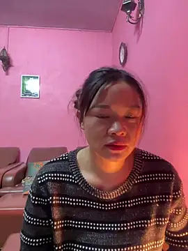 Hellen 111 online show from 12.23.24