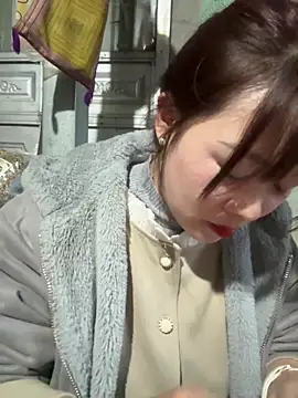 Hellen 111 online show from 02.19.25