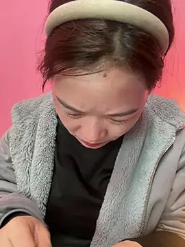 Hellen 111 online show from 03.11.25