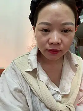 Hellen 111 online show from 03.15.25