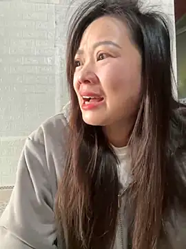 Hellen 111 online show from 10.31.25