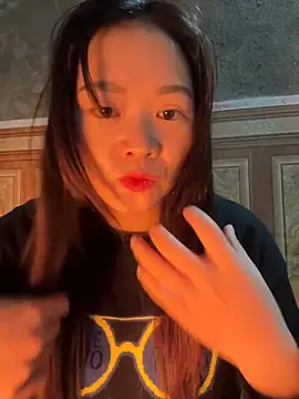 Hellen 111 online show from 11.06.25