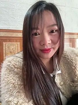 Snapshot of Hellen_111 chatting on 12.15.25 Hellen 111 online show from 12.15.25