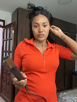 KyaraMiller online show from 02.20.26