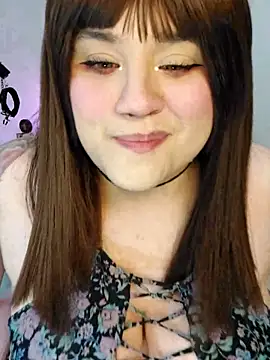 ItsNaiixa online show from 12.13.25